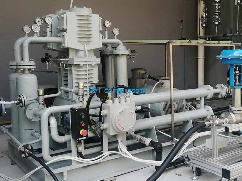 氫氣壓縮機(jī)現(xiàn)場大圖.jpg 氫氣壓縮機(jī)現(xiàn)場大圖.jpg